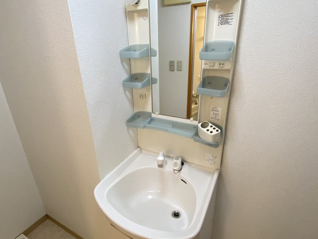 カリヨン出町の独立洗面台