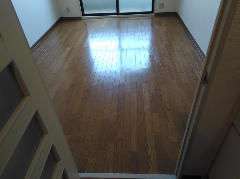 ハウスセゾンビルの内装