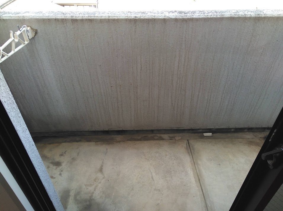 ハウスセゾンビルのバルコニー