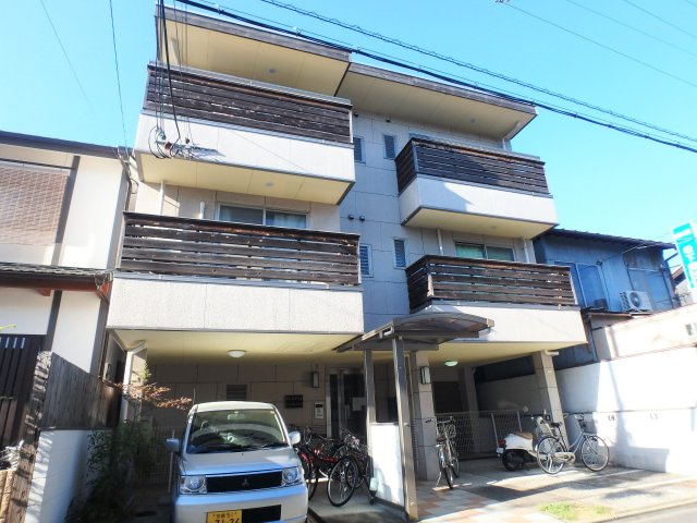 パープルクラウドⅡの外観