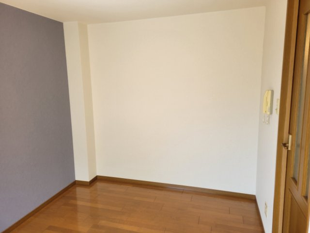 パープルクラウドⅡの洋室