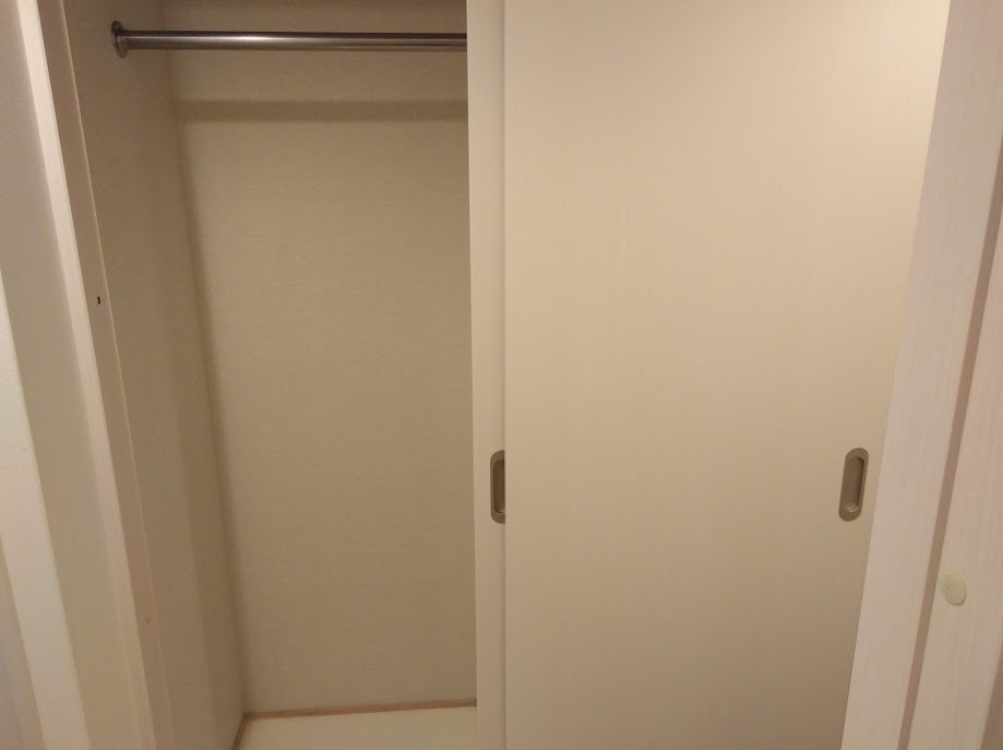 clasico北御所の収納|クローゼット