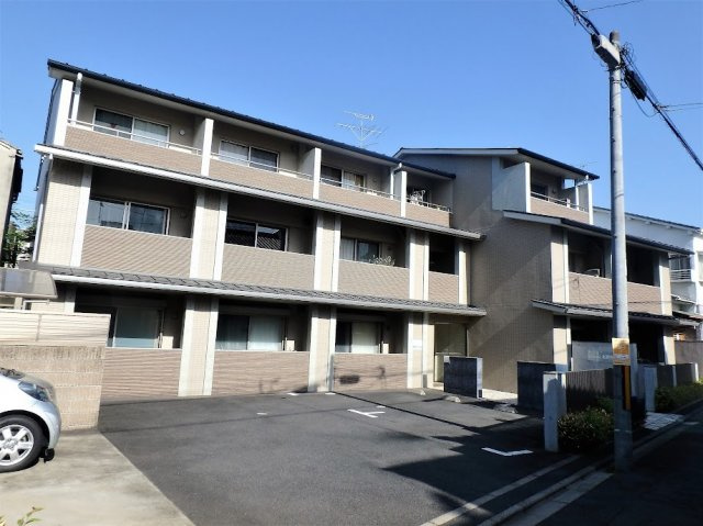 clasico北御所の外観