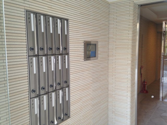 clasico北御所のエントランス