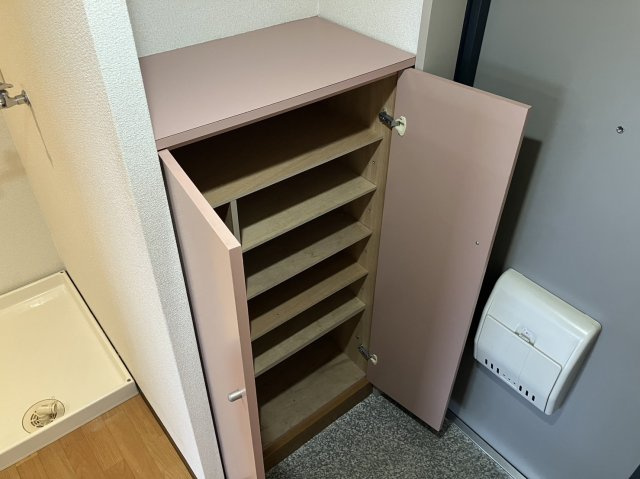 エムエフ御所北の収納