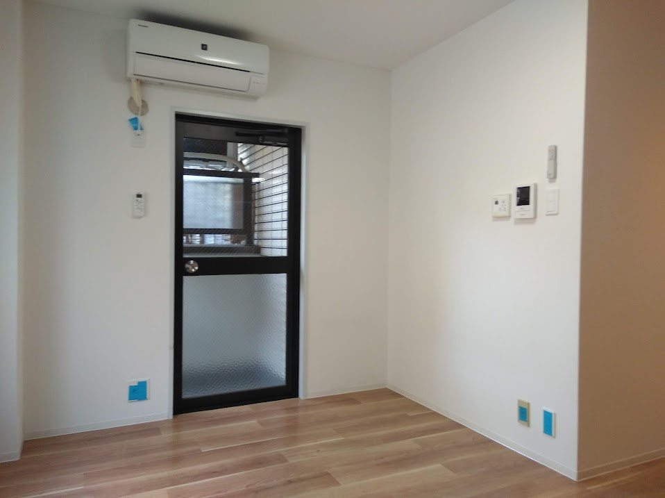 ルネット御所の洋室