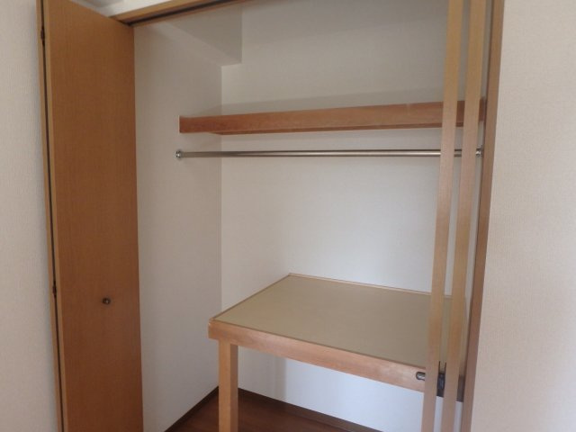 ハウスセゾン今出川河原町の収納