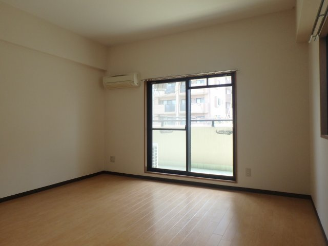 ハウスセゾン今出川河原町の居間・リビング