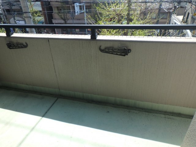 ハウスセゾン今出川河原町のバルコニー