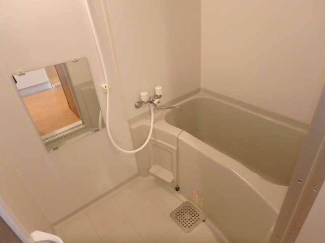 ハウスセゾン今出川河原町の浴室