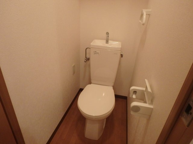 ハウスセゾン今出川河原町のトイレ