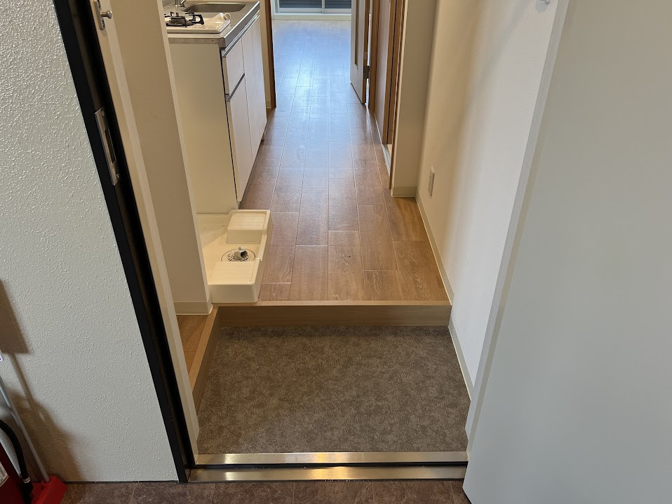 Ｇｌａｄｖｉｓ御所西の玄関