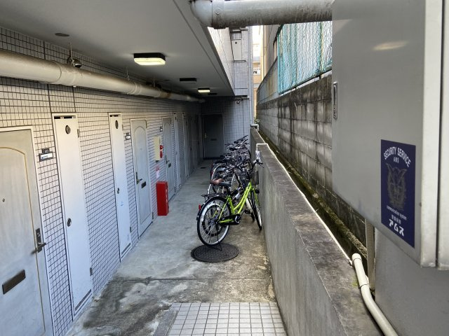 シティパレス御所西のロビー