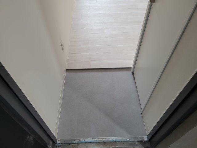 ミヤヴィ御所西の玄関