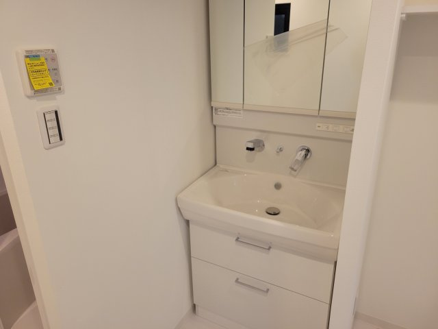 ミヤヴィ御所西の洗面所