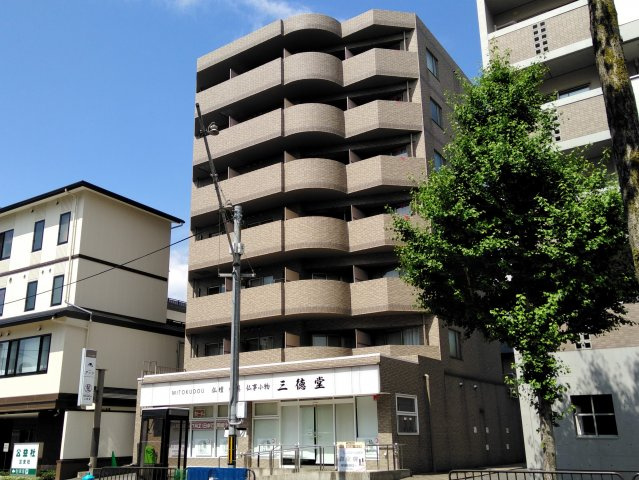 アッツ堀川の外観