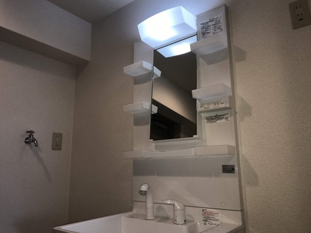 アッツ堀川の独立洗面台