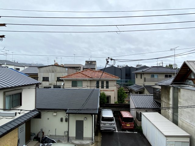 プチ．パレの展望