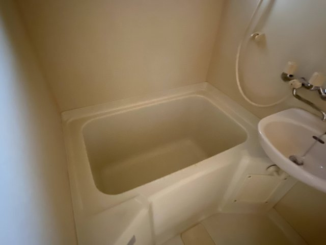 プチ．パレの浴室