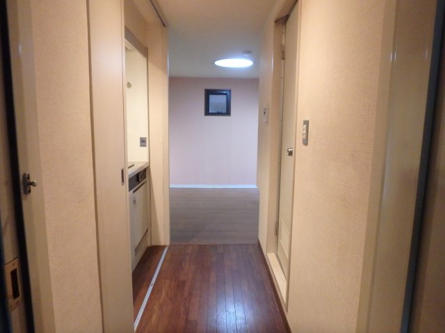 プラネシア中立売の内装