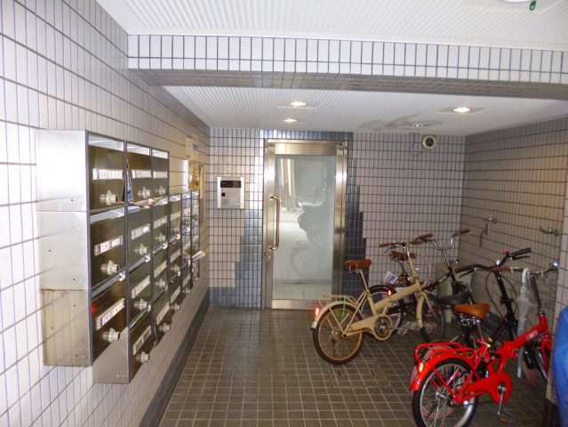 ヒューマンハイツのエントランス