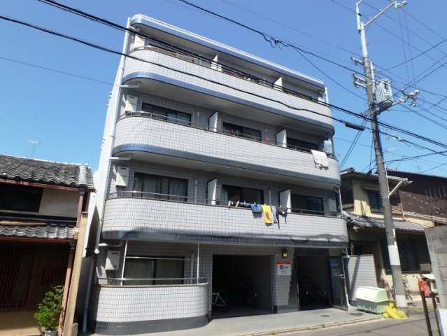 ヒューマンハイツの外観