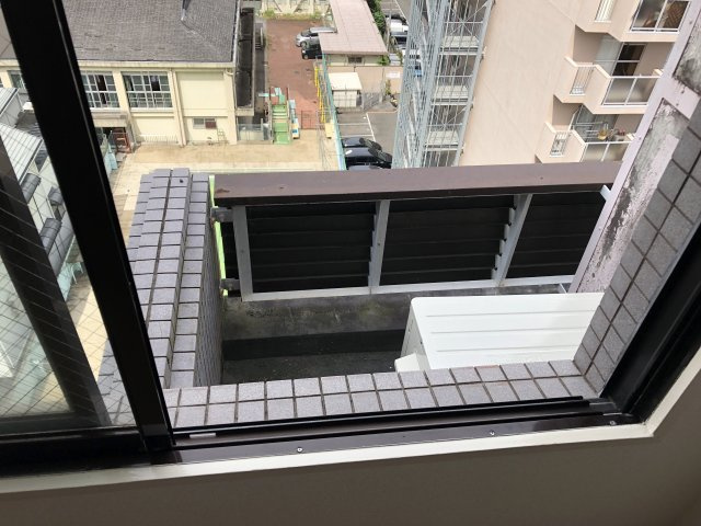 コスモリード京都今出川のバルコニー