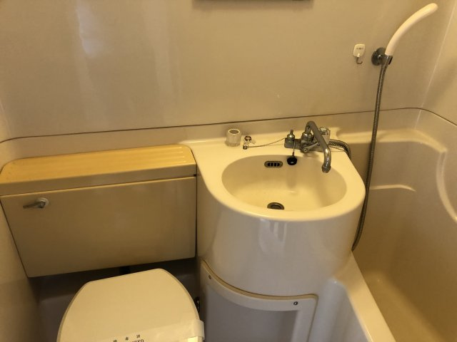 コスモリード京都今出川の洗面所