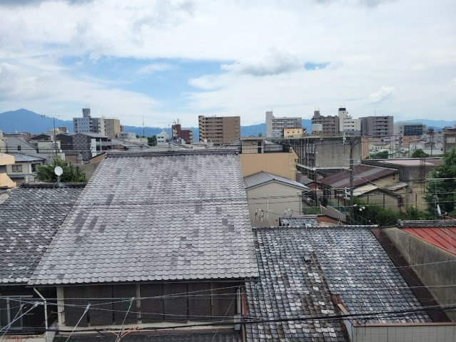 ハウス・ザ・クレストの展望