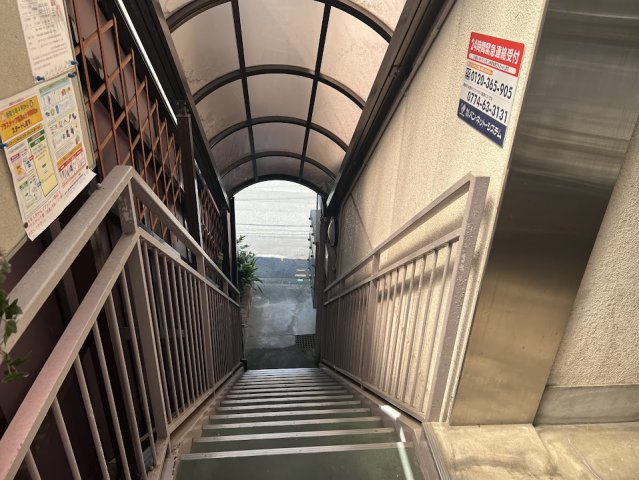 ハウス・ザ・クレストのエントランス