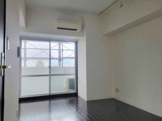 Ｙ’ｓ Ｆｌａｔｓ 西陣の洋室
