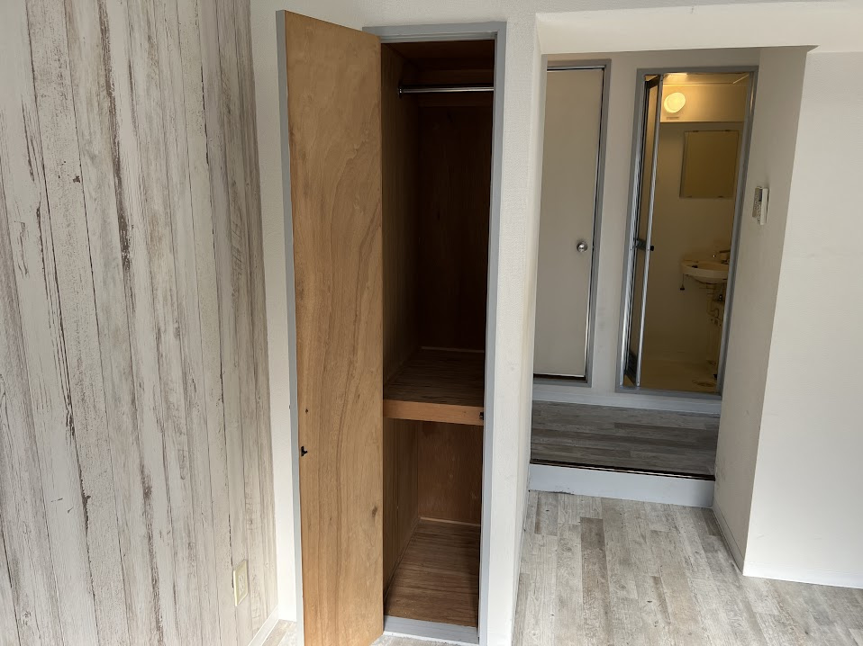 丸共ビルの収納