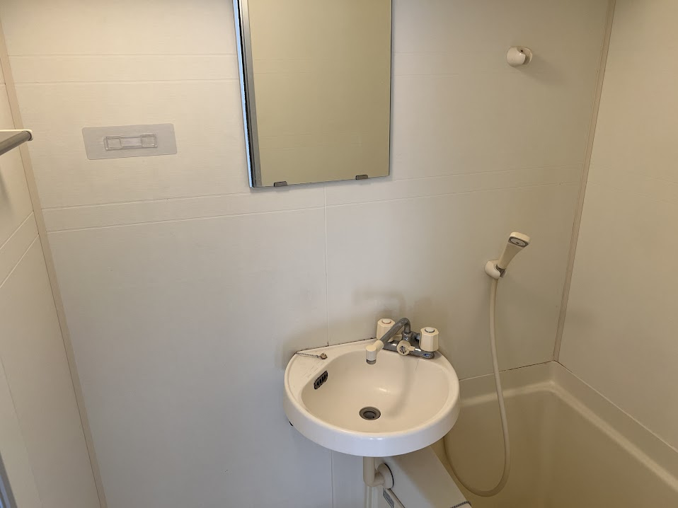 丸共ビルの洗面所