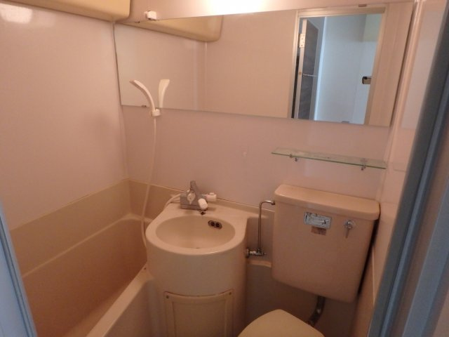 GRAND VALUE西陣の浴室