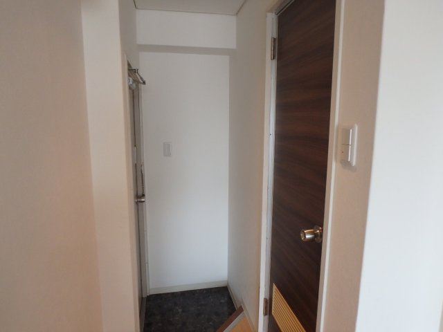 GRAND VALUE西陣の玄関