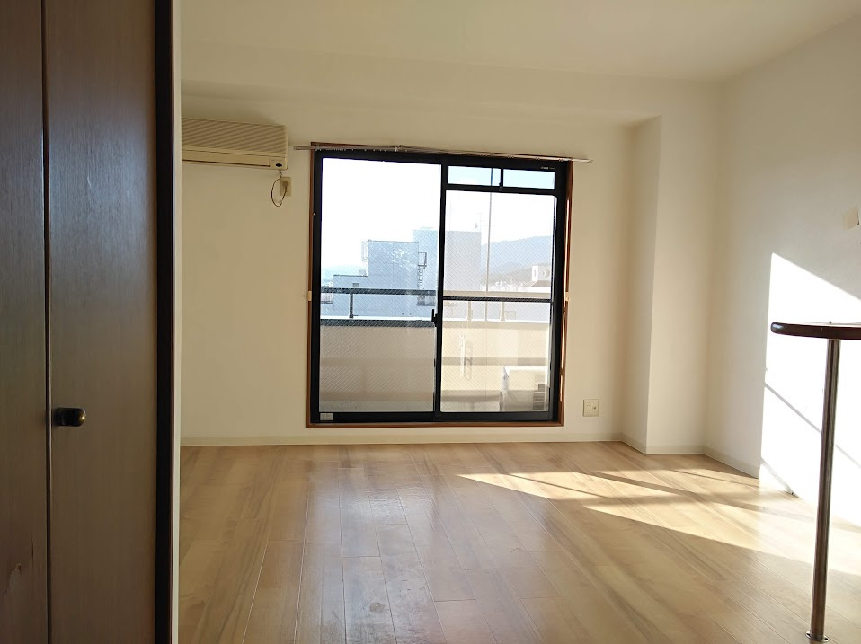 カーサセブンの洋室