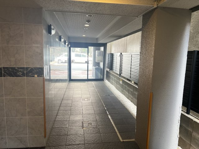 Gramercy千本通のロビー