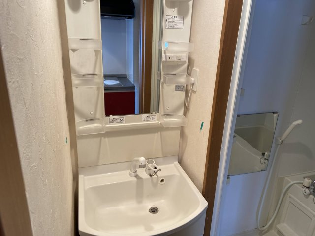 Gramercy千本通の洗面所