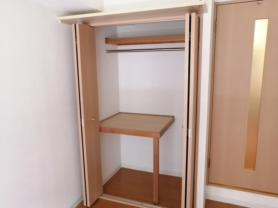 ハウスセゾン朱雀大路の収納