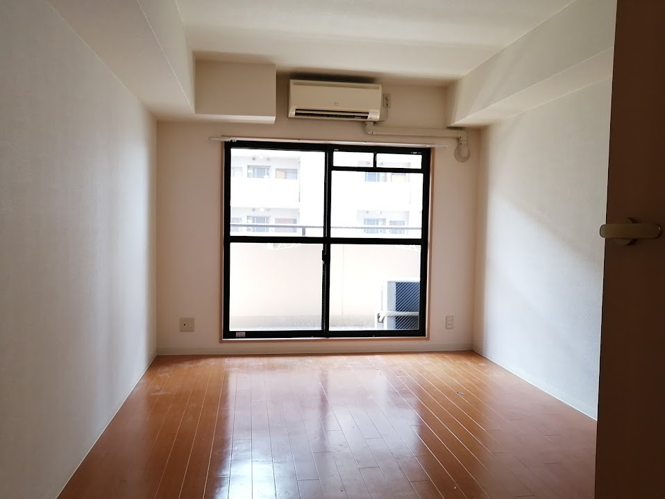 ハウスセゾン朱雀大路の居間・リビング