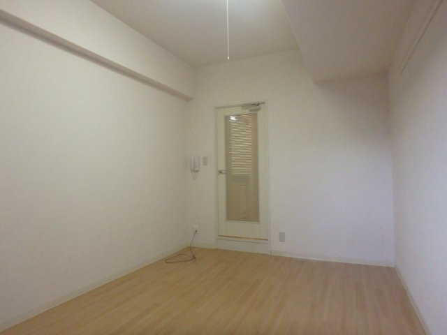 アルテハイム二条城の居間・リビング