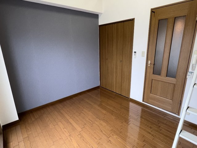 パープルクラウドⅠの洋室