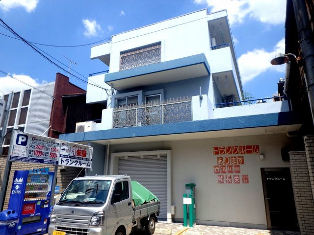 ジュネス一条の外観