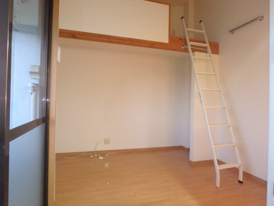 ロイヤルハイツコトブキの居間・リビング