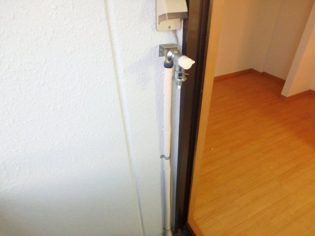 ロイヤルハイツコトブキの設備|洗濯機置場