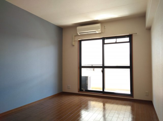 ハウスセゾン北野の洋室