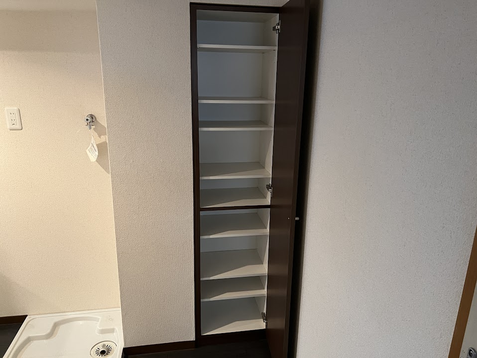 ウエスト一条の収納