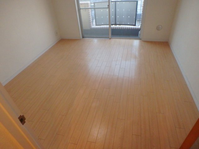 第29長栄グラン・ビュー下長者の洋室