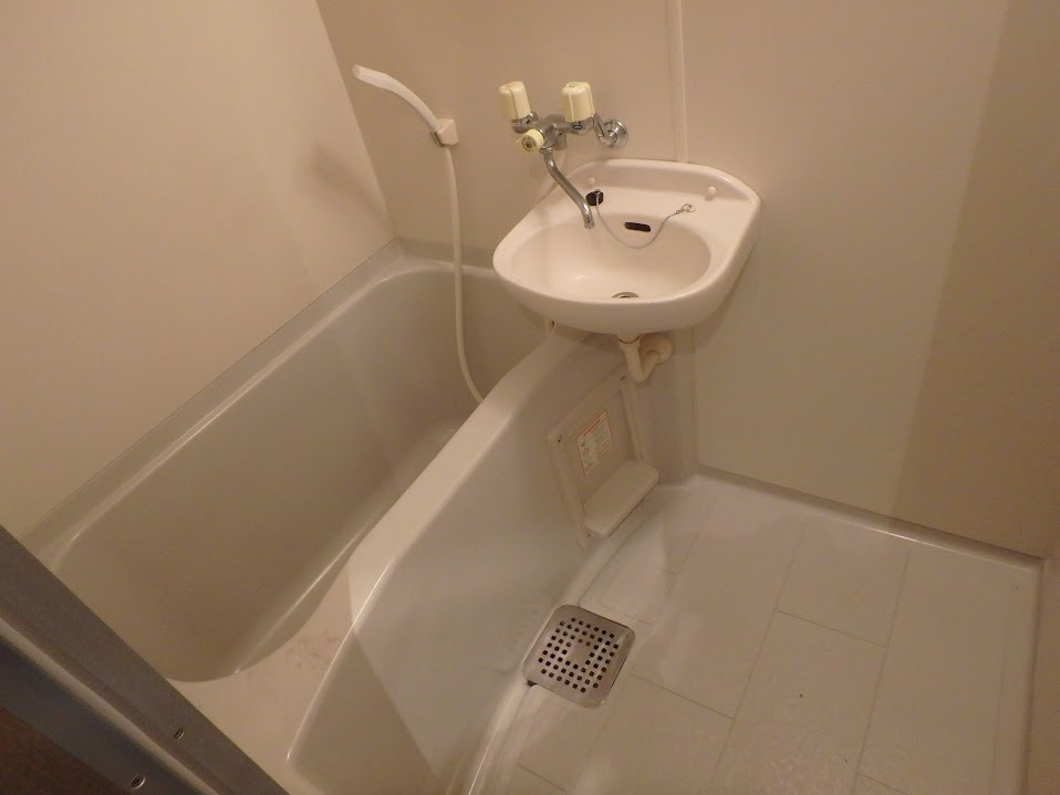 第4マインたなべの浴室