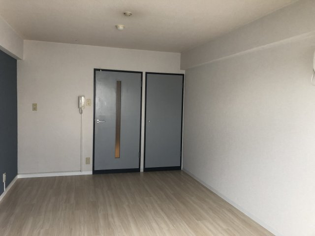 メゾン・エチーフの洋室